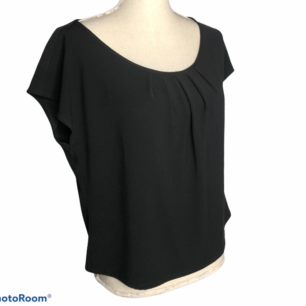 St John Black Sleeveless Pleated Neck Top Small